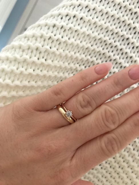 Anello di fidanzamento: solo prima del si, o al dito per tutta vita? Perché no, accostato alla fede? 2