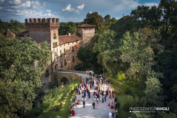 Matrimonio civile in castello vi piace come idea? Diverso dalla solita sala comunale!!😊 - 2
