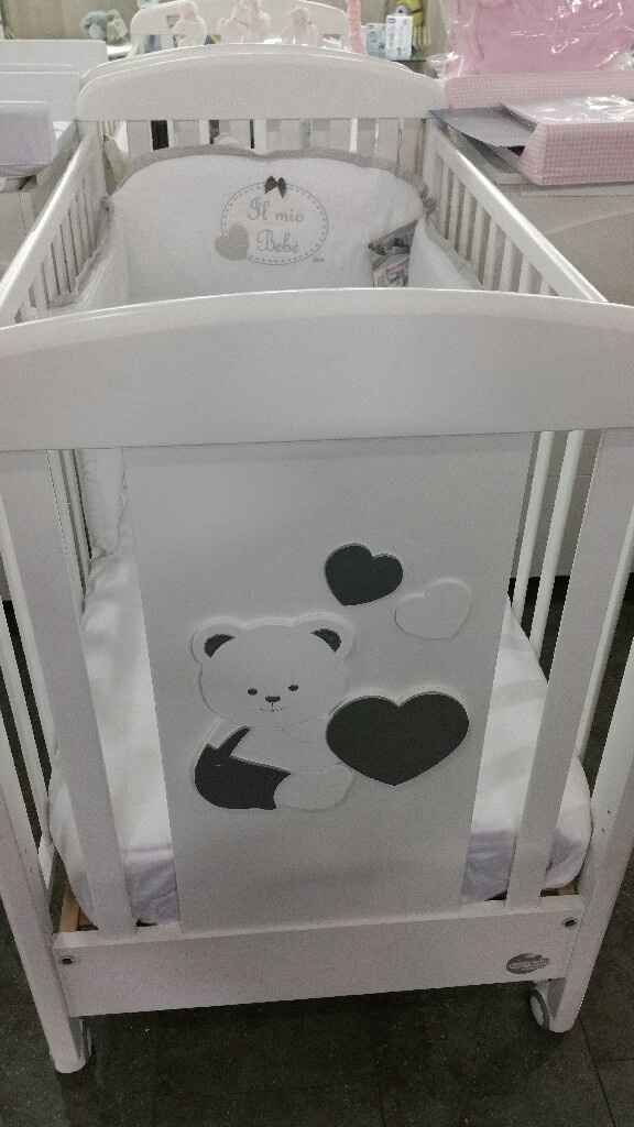 Lettino fasciatoio e culla in vimini prenotati - 1