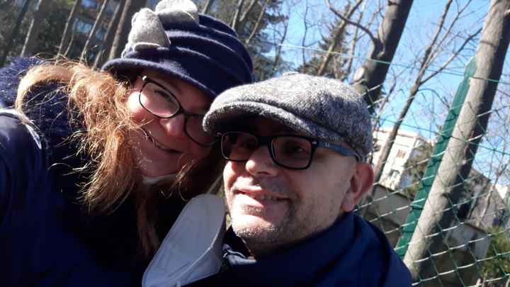 Postate una foto di voi due 👇 - 1