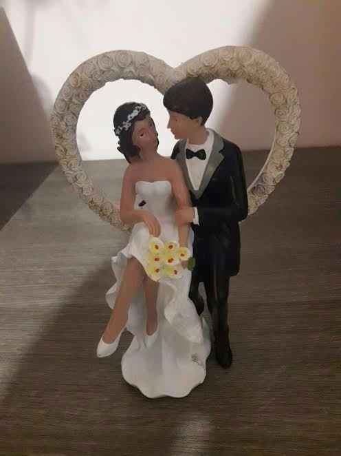 cake topper