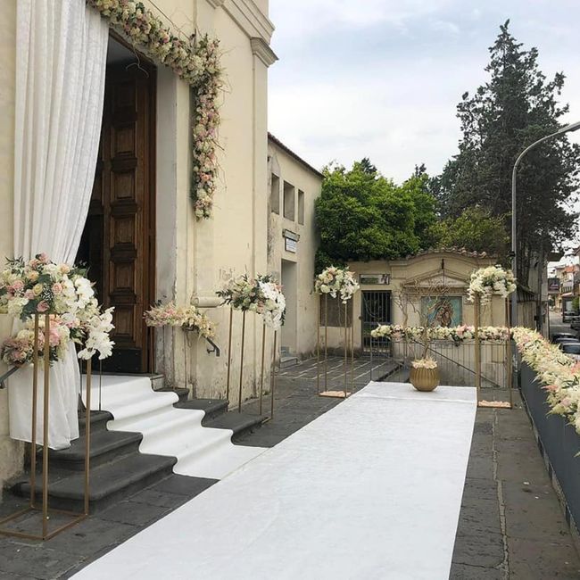 Allestimento fuori dalla chiesa - 6