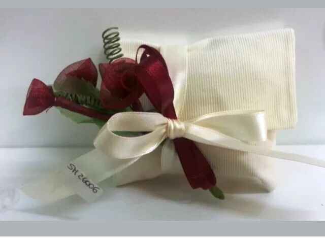 Quale mi consigliate? tema bianco-rosso - 1