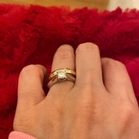 Come è il vostro anello di fidanzamento?? - 1