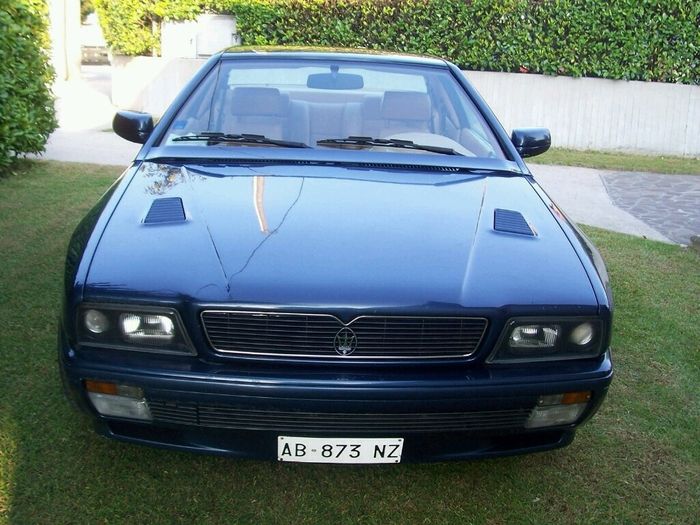 Auto a tre porte - 1