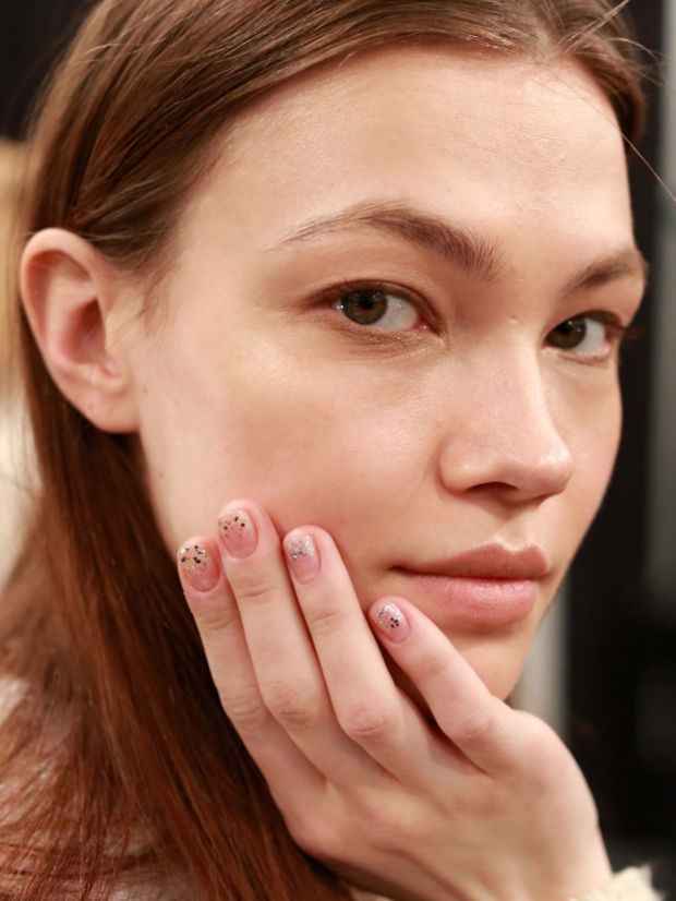 Jenny Packham Glitter Nails