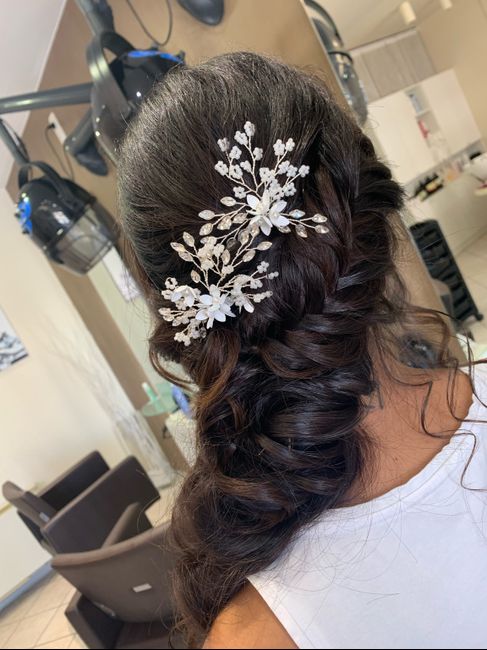 Cosa dite della mia acconciatura? - 2