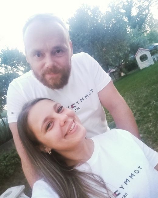 Postate una foto di voi due 👇 - 1