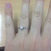 Il vostro anello di fidanzamento... - 1