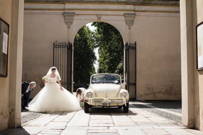 Abito da principessa con ampia gonna in tulle - 3