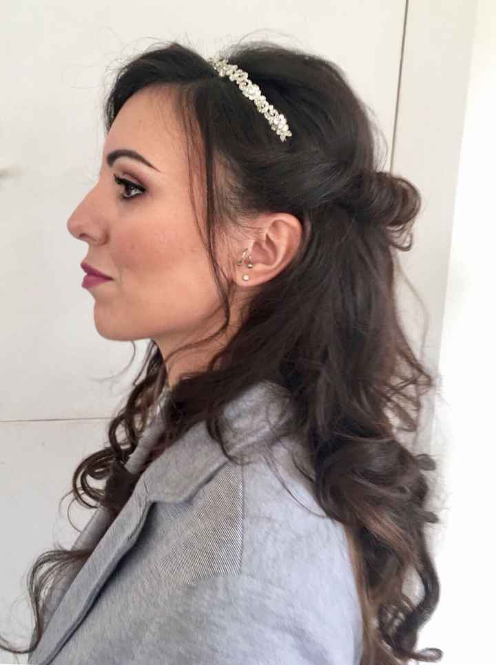 Prova trucco e parrucco, l'emozione sale. - 3