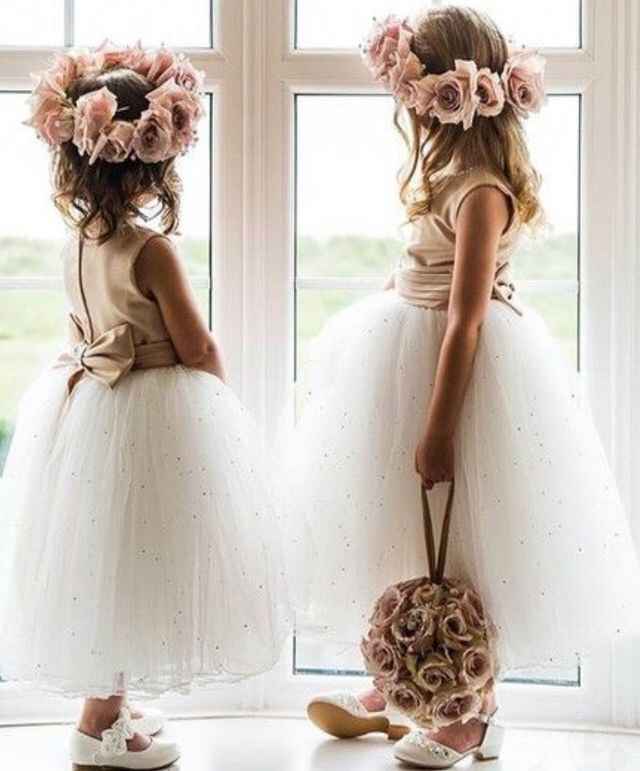  Flower girls - 1