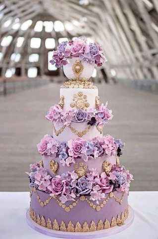 torta a tema, centrata su fiori