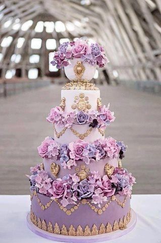 torta a tema, centrata su fiori