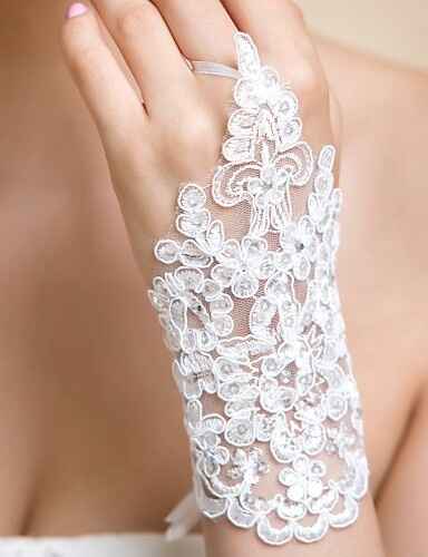 Chi di voi userá i guantini? - 1