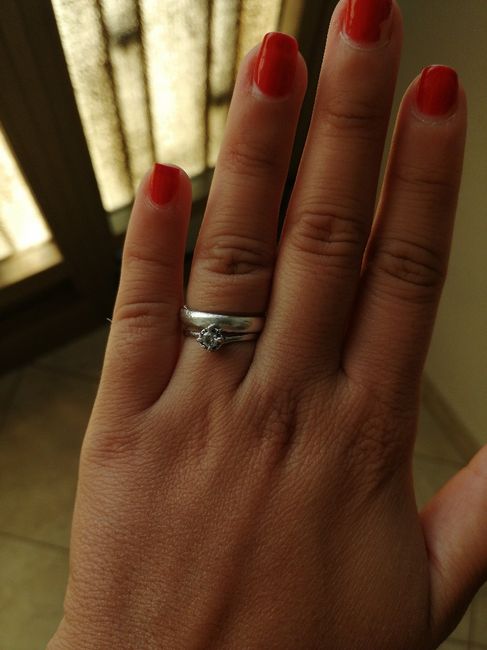 E ora mostraci una foto del tuo anello di fidanzamento! 24