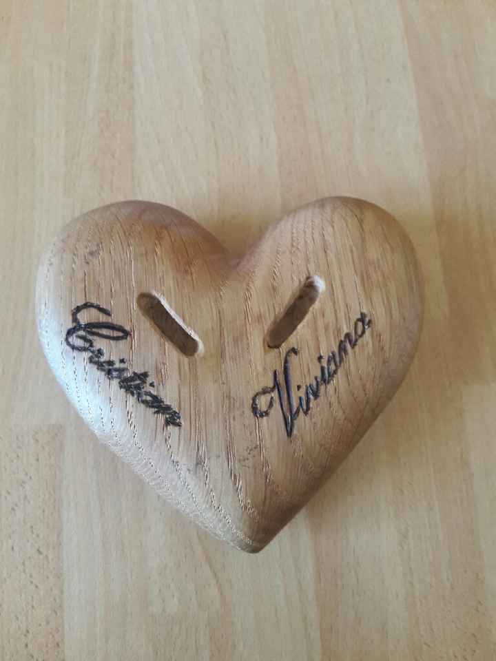 "cuscino" portafedi e coni portariso - 1