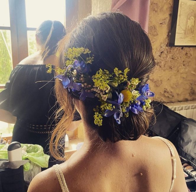 Acconciatura raccolta 7