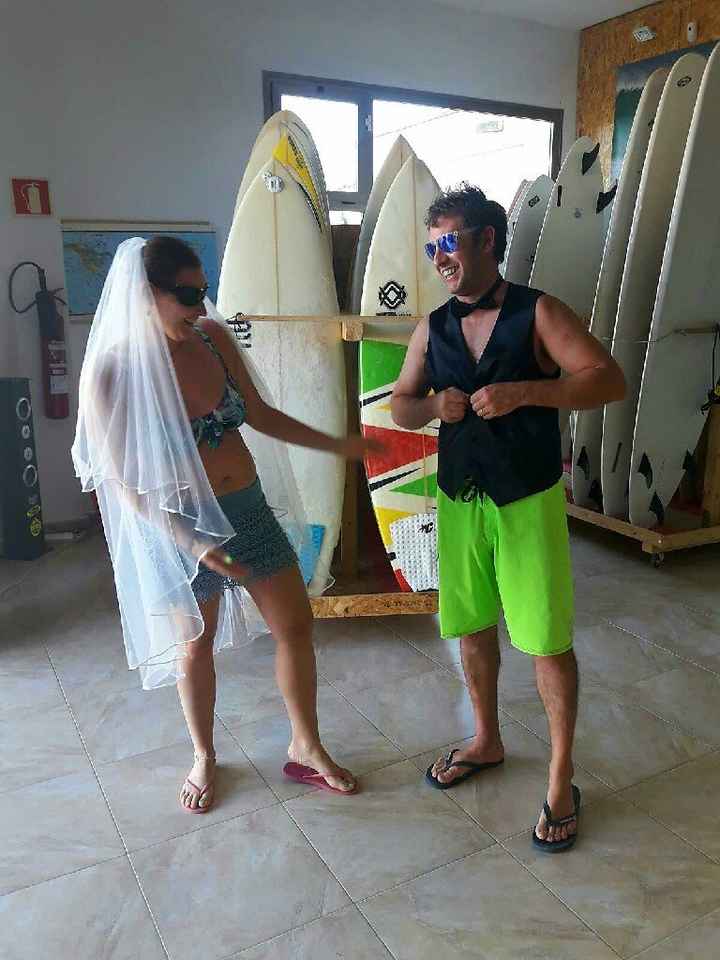  Foto stupide con velo e papillon - 1