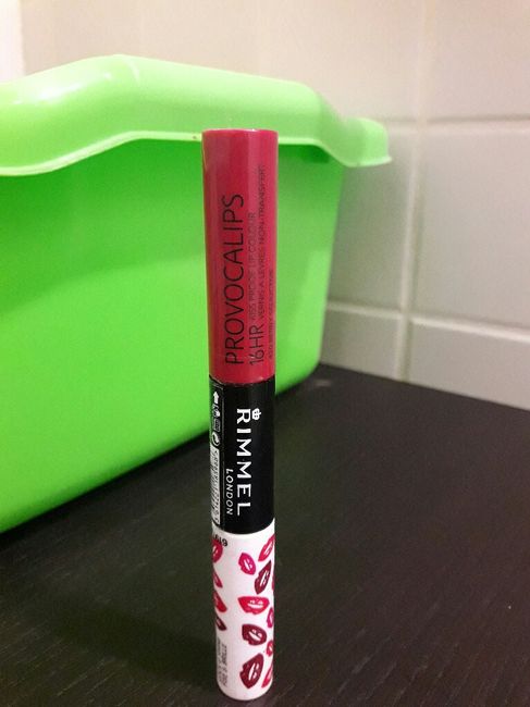 Come evitare di mangiarsi il rossetto? - 1