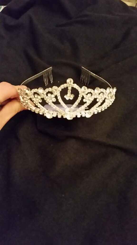 Tiara - 1