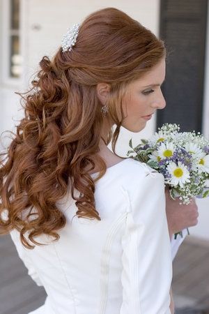 Capelli da matrimonio 5 acconciature per 5 tipi di invitate Marie Claire