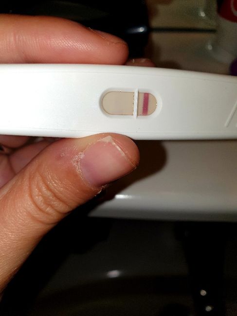 Ho rifatto il test di gravidanza e.. la linea che prima era molto poco evidente ora lo è un po' di p