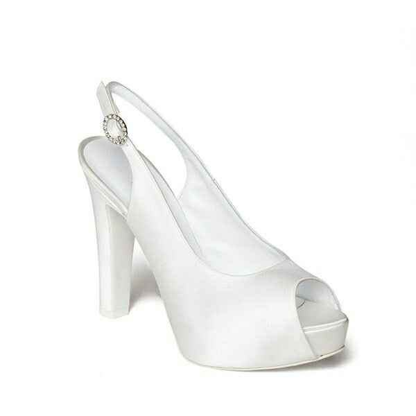 Quali scarpe di nozze ti rappresentano di più? - 1