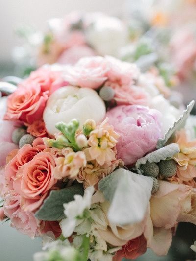 Il bouquet che ha ispirato i colori del mio matrimonio