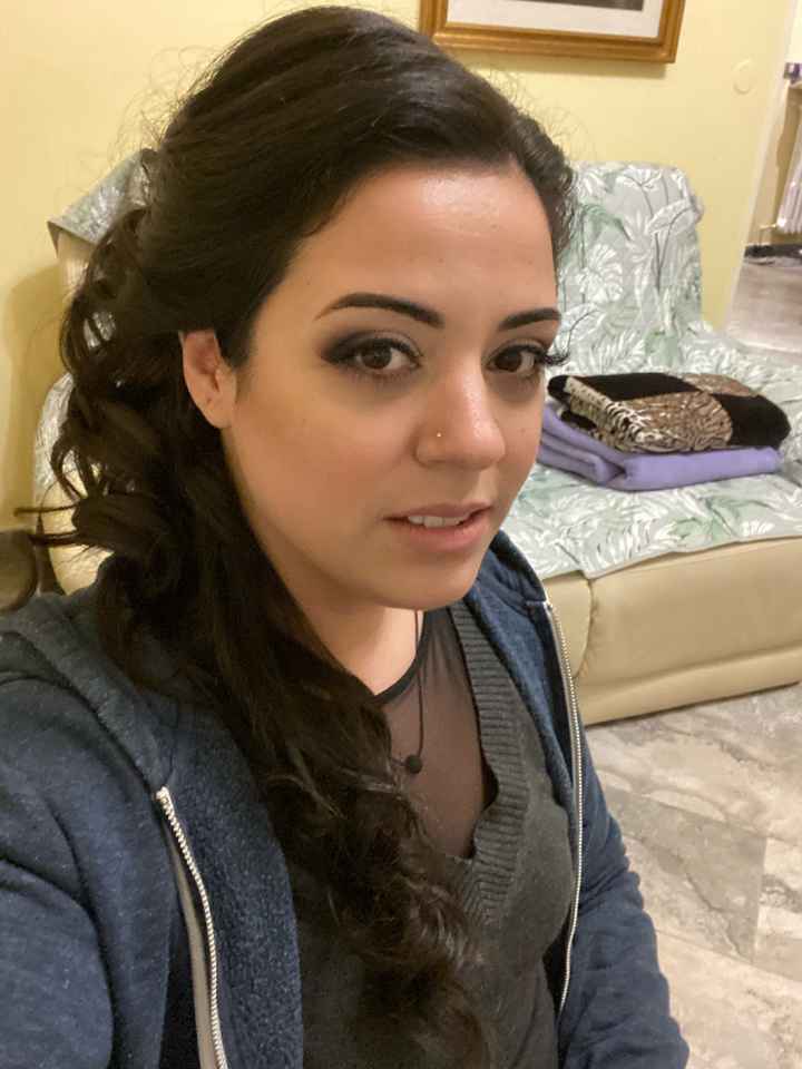 Acconciatura semiraccolta - 2