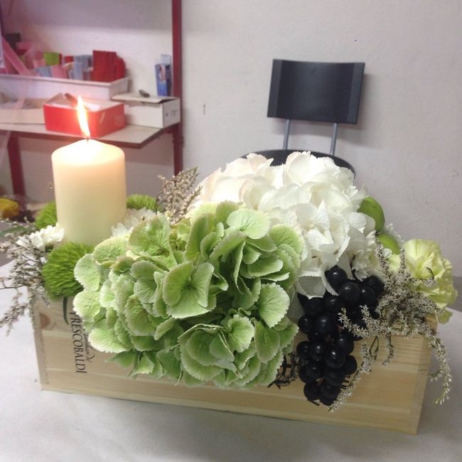 Tema vino!!! rivestire una cornice con tappi!!! sos - 1
