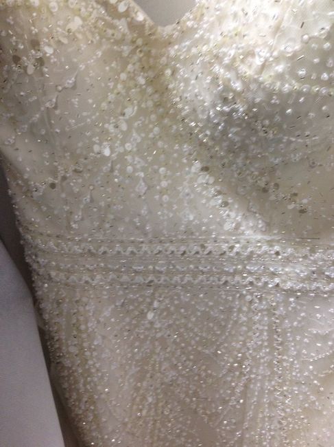 Swarovski sul vestito 1