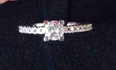 Che ne dite di postare i vostri anelli di fidanzamento? - 1