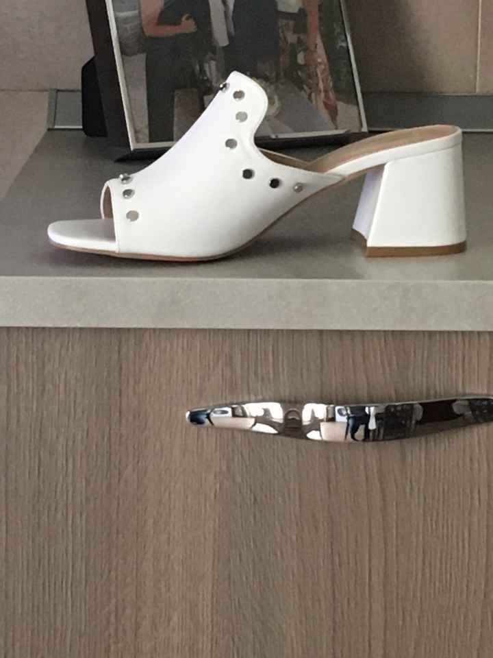 Scarpe mattine per trucco e parrucco - 1