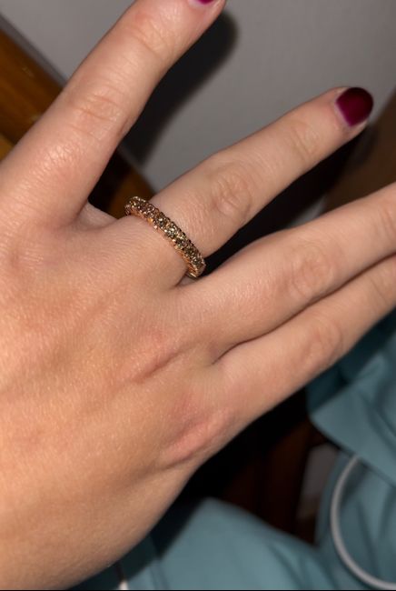 Come è il vostro anello di fidanzamento?? 12