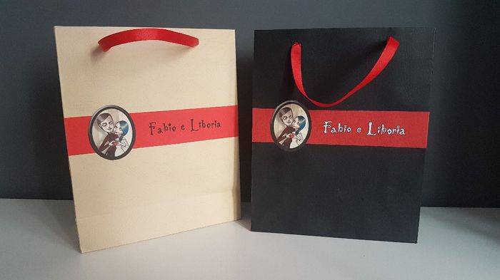 Matrimonio tema Tim Burton, ho finalmente finito le bag 🖤 - 2