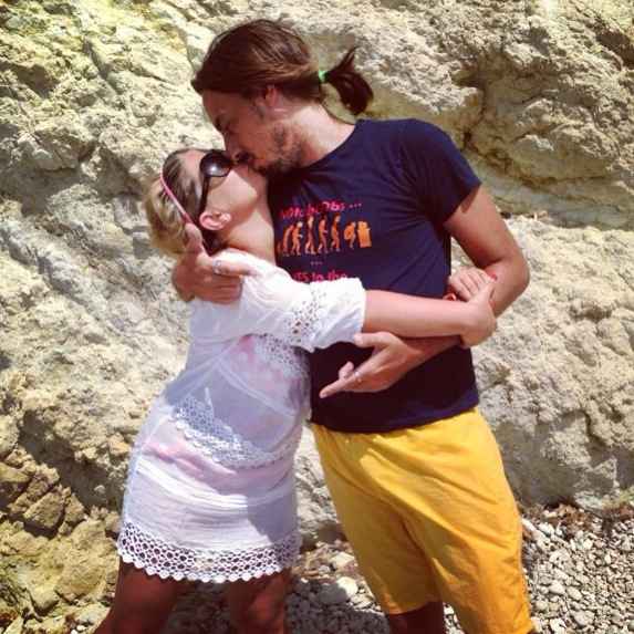 Si avvicina San Valentino - la foto dei vostri baci con fm - 1