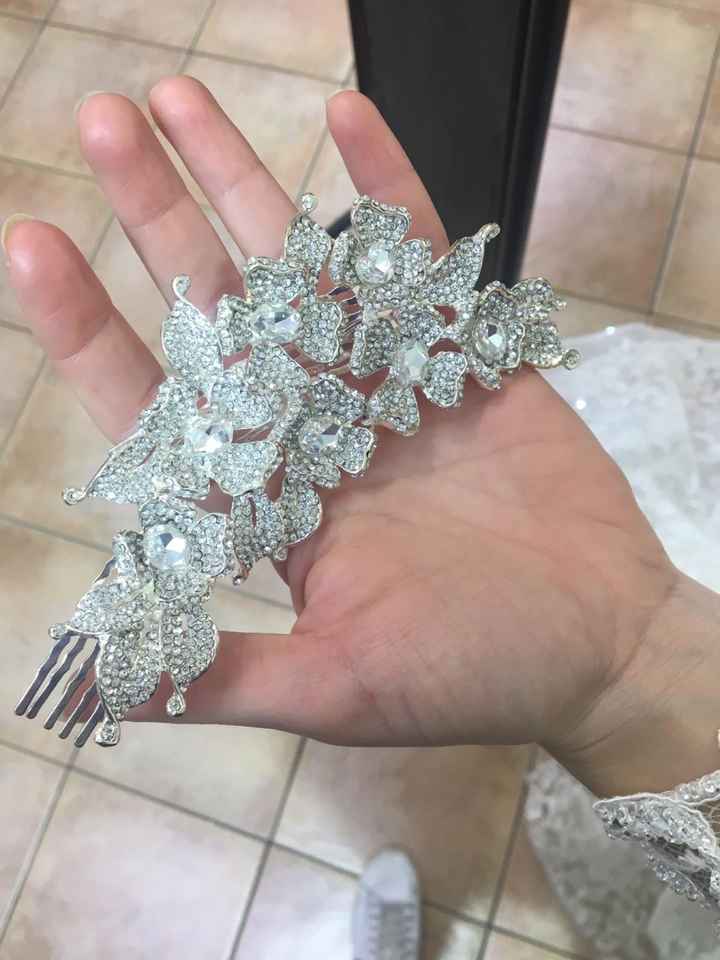 Accessorio per capelli - 1