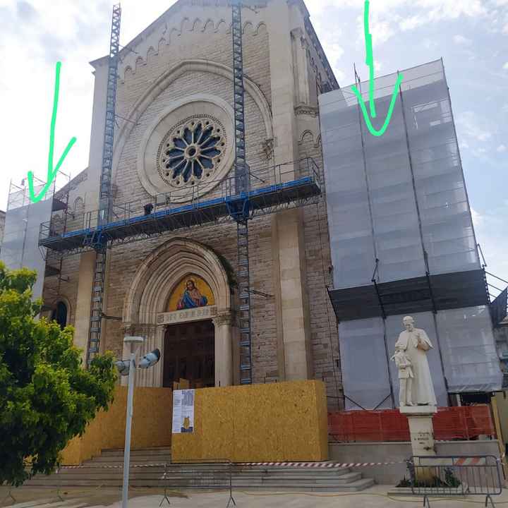 Chiesa in ristrutturazione😔 - 1