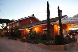 struttura rurale ma molto raffinata..