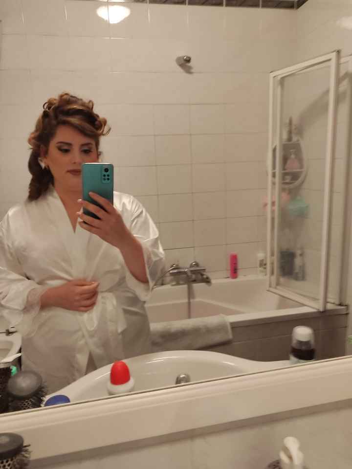 Cosa indosserete durante trucco e parrucco? - 1