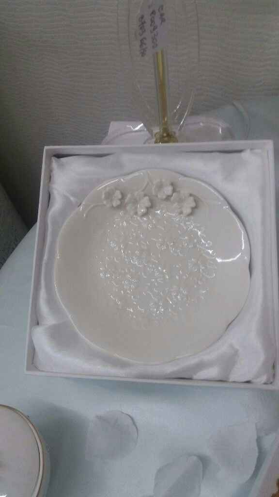  Cosa ne pensate di questa bomboniera? - 1