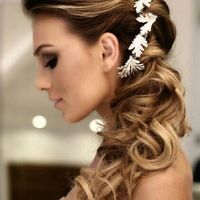 Acconciatura con i capelli sciolti - 1