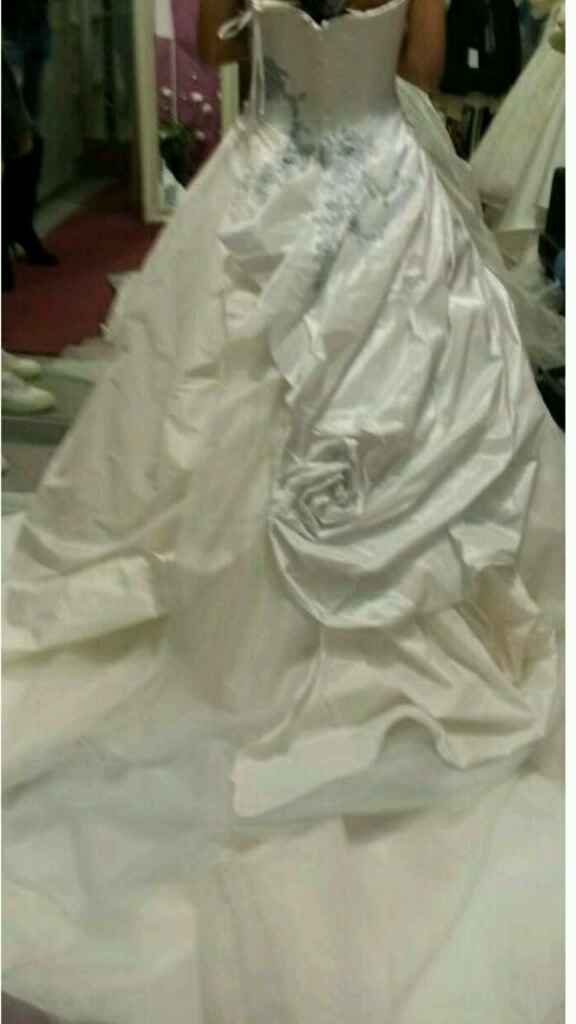 Questo é il mio abito e il vostro??? postate le foto!!!! - 2