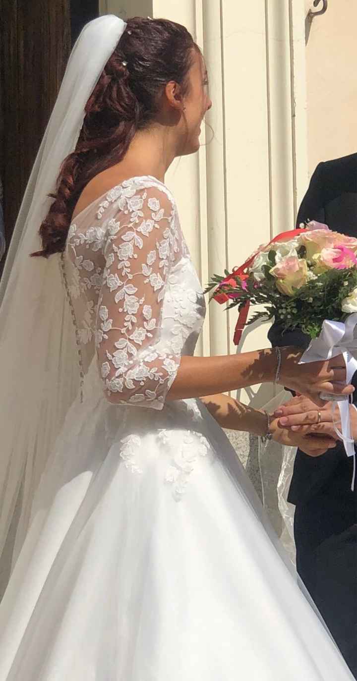 Acconciatura sposa capelli lunghi sciolti - 2