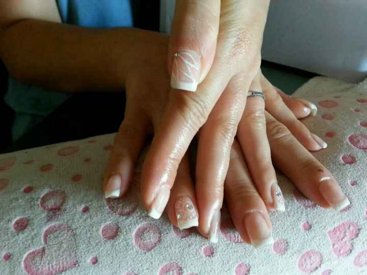 A meno 38 scelta la manicure... - 2