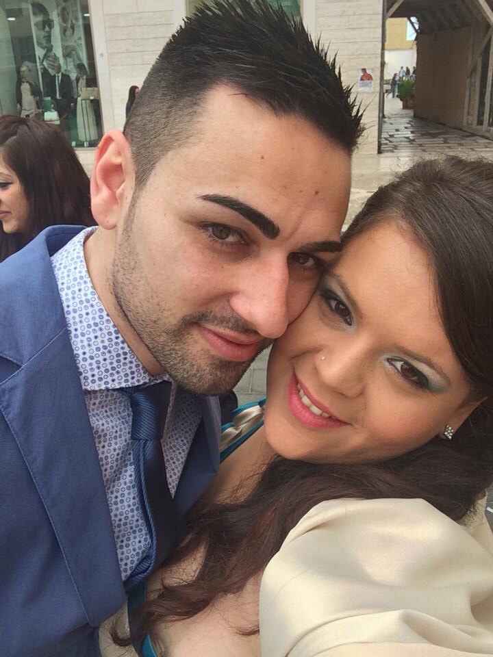 Sondaggio :) chi è il "bello"della coppia?  - 1