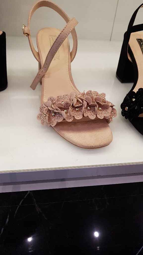 Scarpe color nude tacco basso - 2