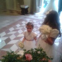 Molto belli! e bella l'idea della sottogonna a colore! ecco le mie...la più piccina è la nostra cucc