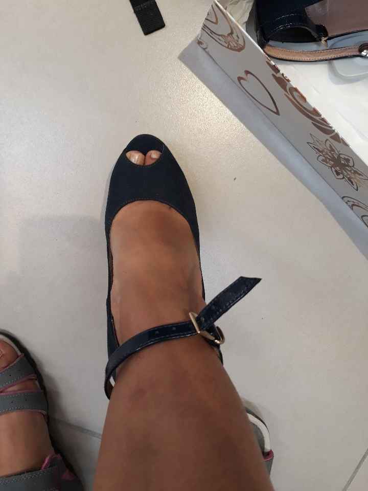 Scarpe..potrebbero essere loro?? - 1